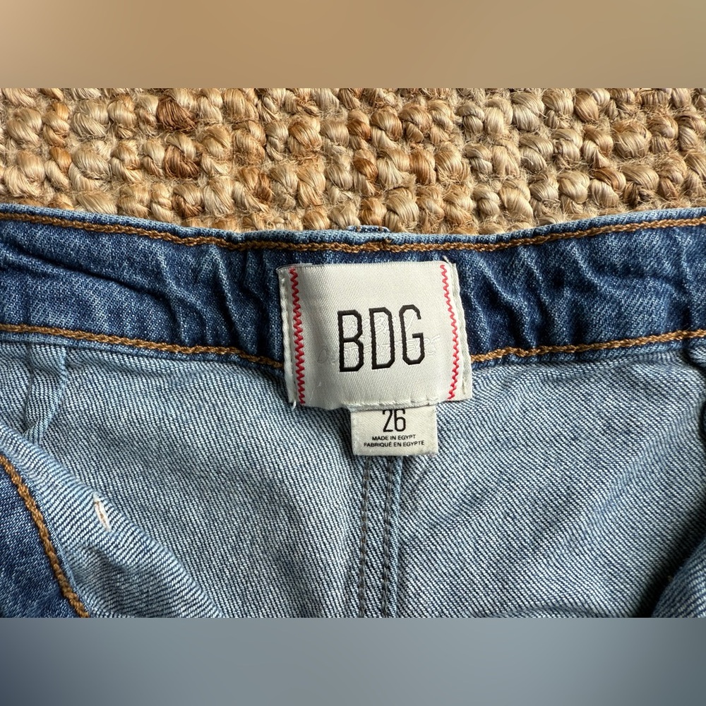 Urban Outfitters BDG Women’s Jeans Wide Leg with Patch Pockets size 26 - Picture 3 of 6